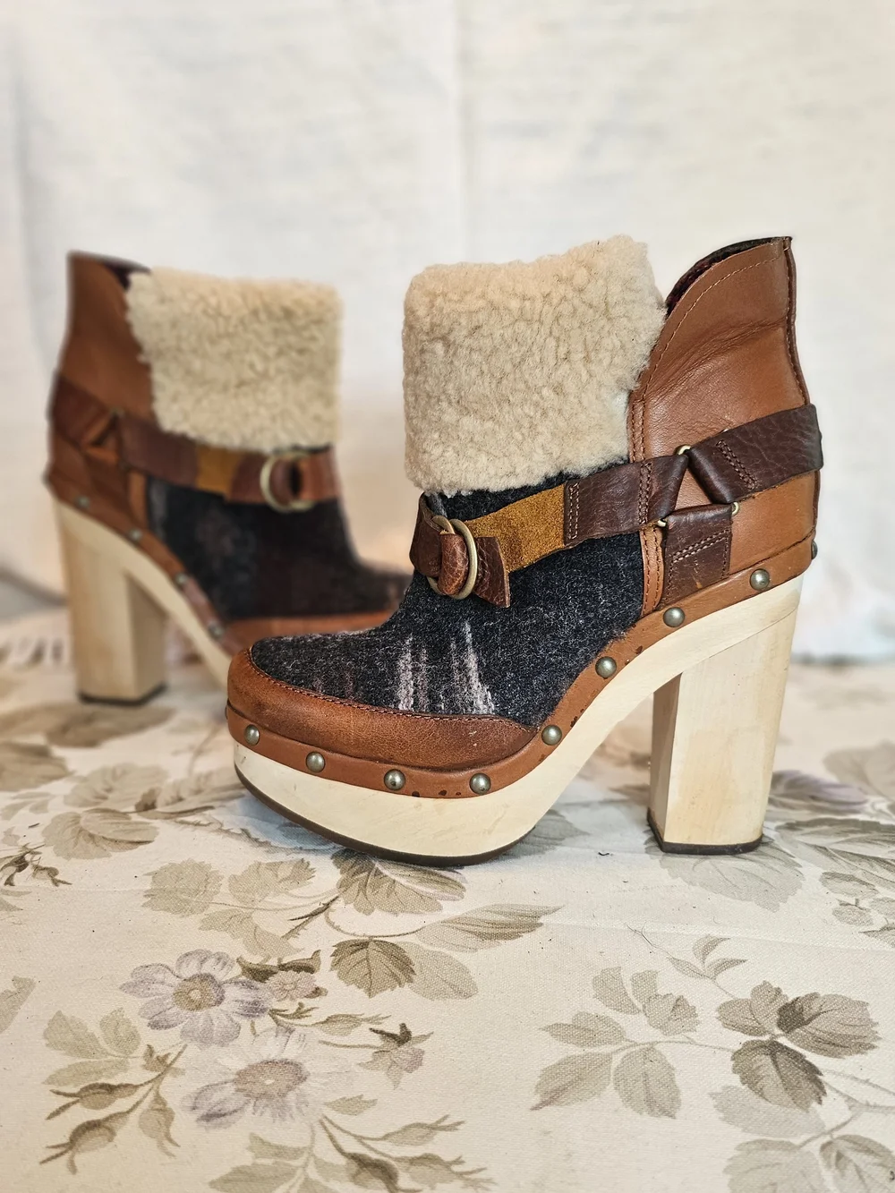 Unique WOOLRICH Leather Ankle Platform Boots